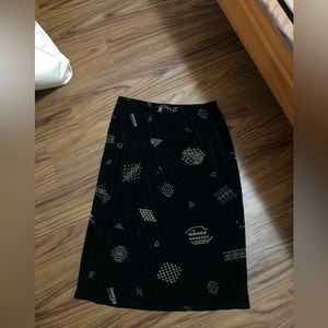 Mid length vintage skirt